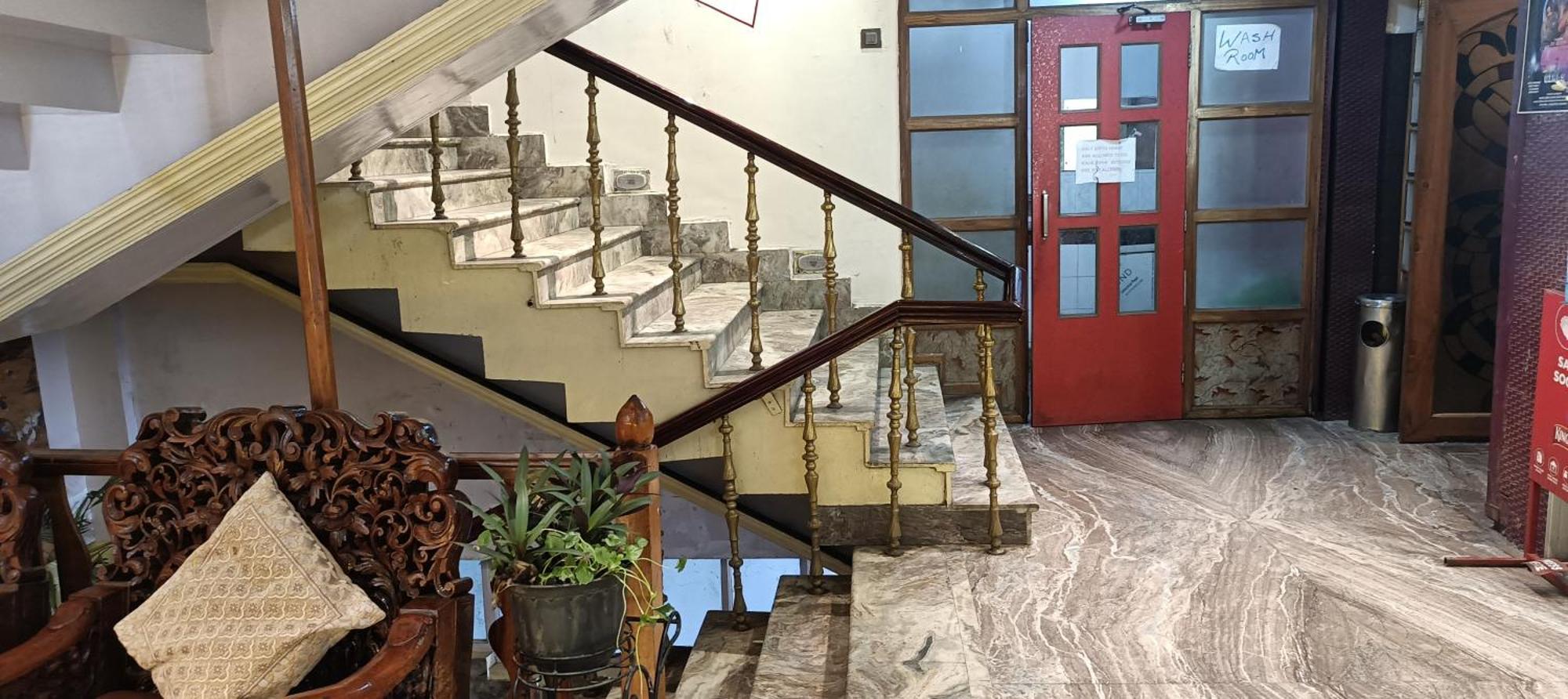 Hotel Assembly Shillong Dış mekan fotoğraf