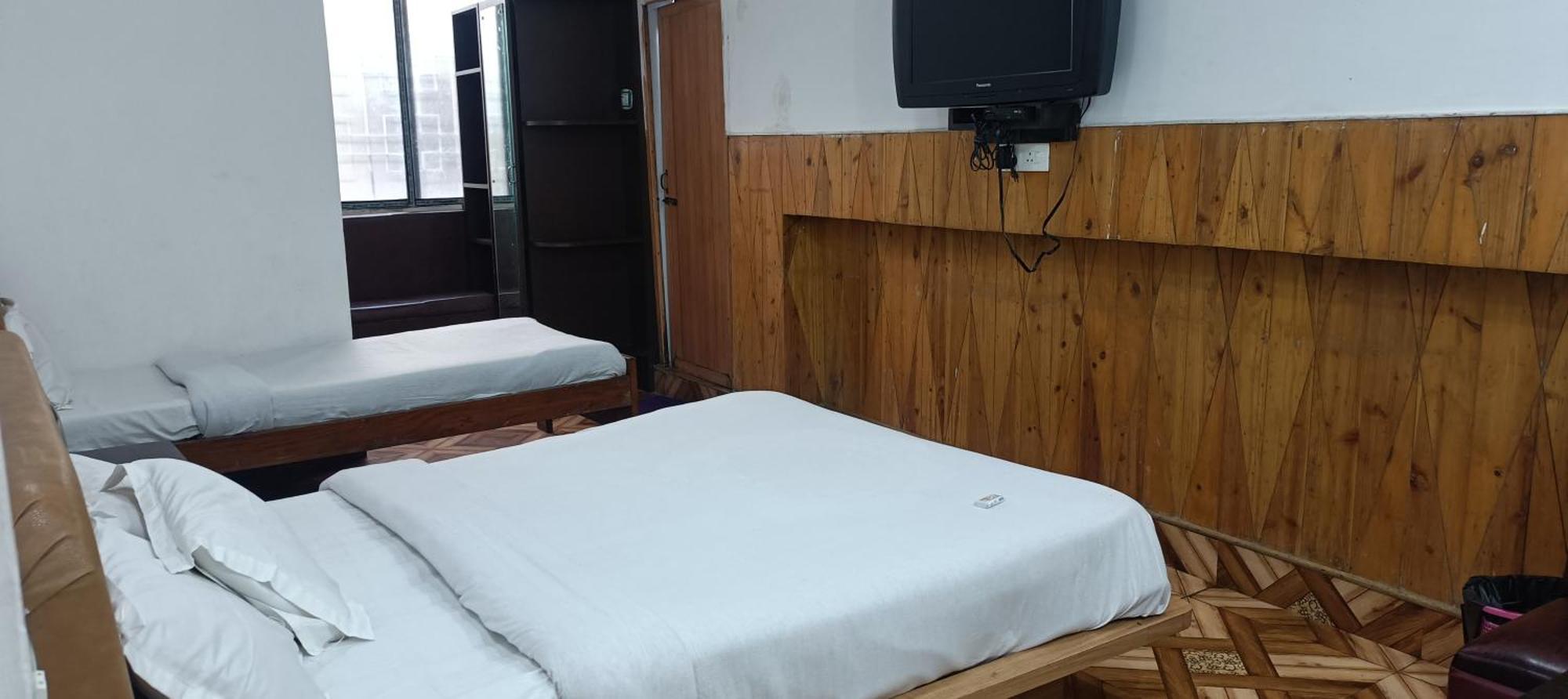 Hotel Assembly Shillong Dış mekan fotoğraf