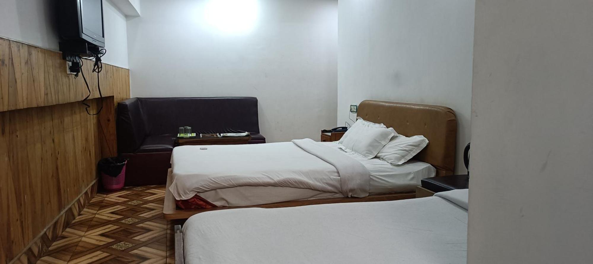 Hotel Assembly Shillong Dış mekan fotoğraf