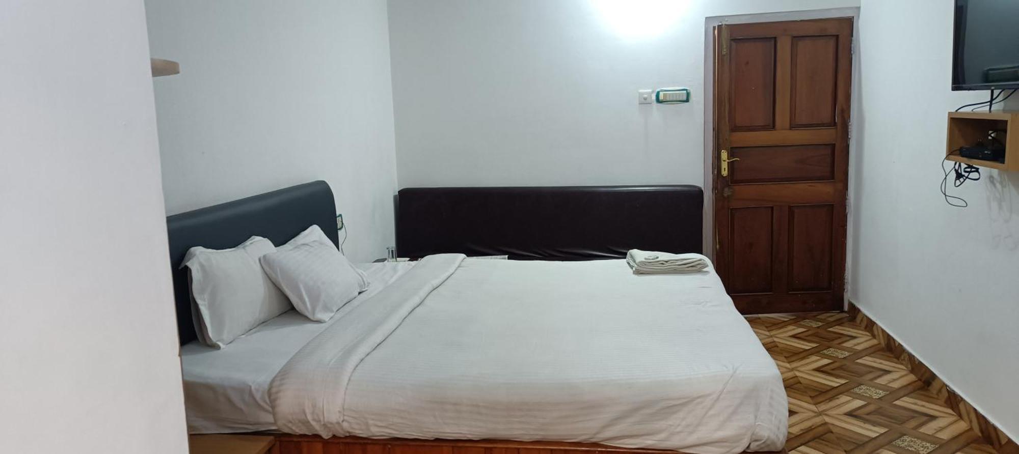 Hotel Assembly Shillong Dış mekan fotoğraf